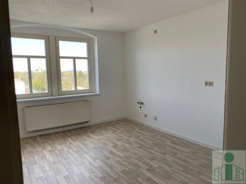 Etagenwohnung Löbau - 3 Zimmer, 77 m&sup2;, 425&euro; | Angebot:26635764