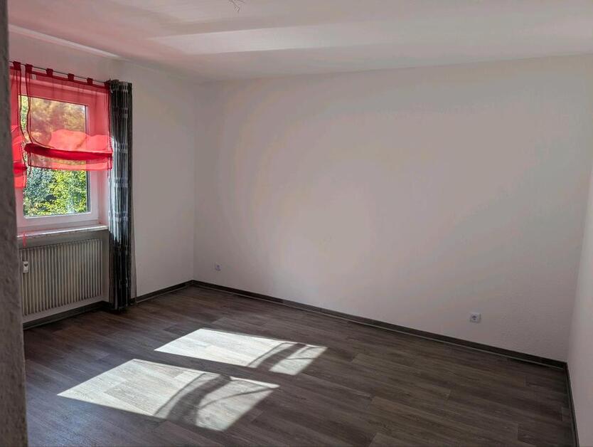 4-Zimmer-Wohnung mit Balkon & Garage in Schnaittenbach
