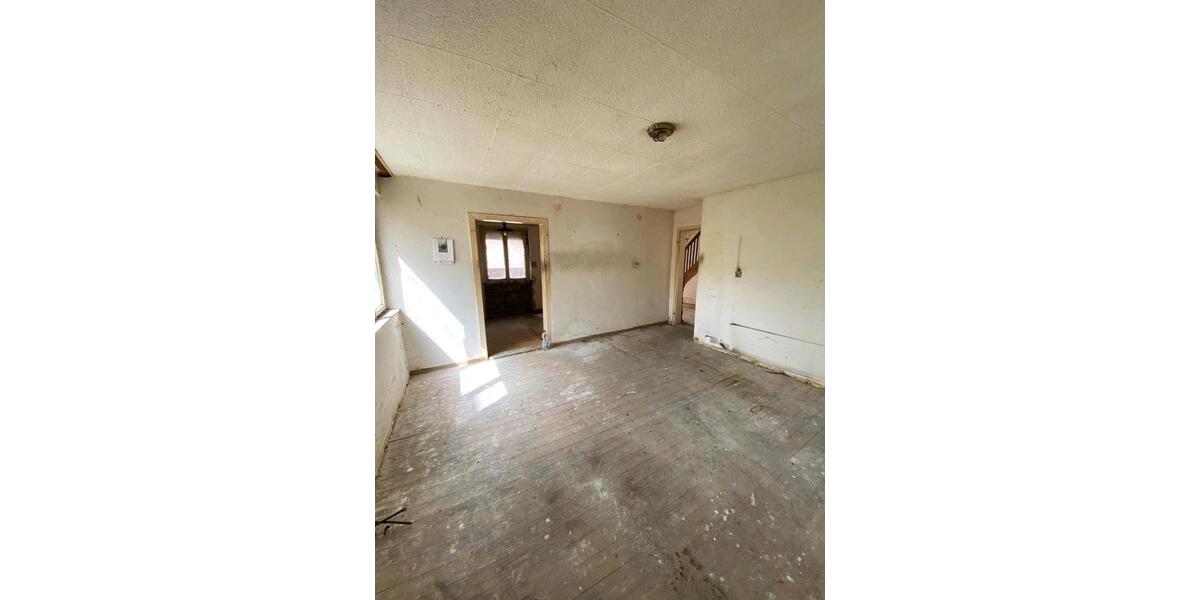 Einfamilienhaus Kronach - 5 Zimmer, 130 m&sup2;, 49.000&euro; | Angebot:24017267