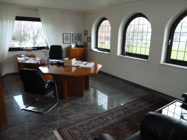 Mehrfamilienhaus, Wohnhaus Anröchte - 6 Zimmer, 240 m&sup2;, 995.000&euro; | Angebot:23941156