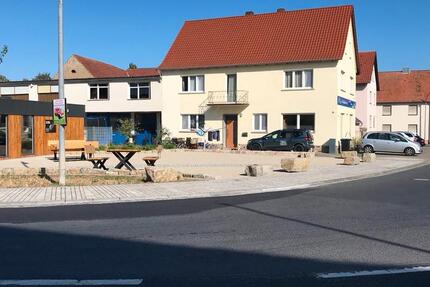 Haus Donnersdorf - 9 Zimmer, 186 m&sup2;, 1.390&euro; | Angebot:25143870