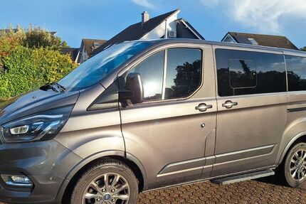 Ford Tourneo Custom 85.000 km 32.900 € Rösrath 51503