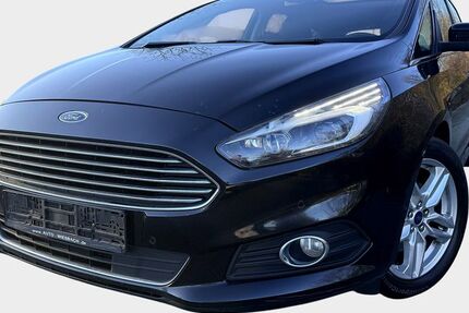 Ford S-Max 242.300 km 8.900 &euro; Bessenbach 63856