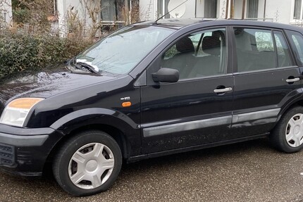 Ford Fusion 151.253 km 2.200 &euro; Aichwald 73773