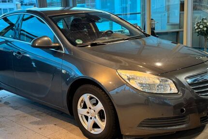 Opel Insignia 111.000 km 4.950 &euro; Hessisch Lichtenau 37235