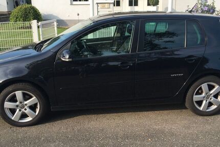 VW Golf 157.800 km 3.890 € Gernsheim 64579