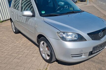 Mazda 2 174.000 km 2.449 &euro; Melle 49324
