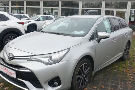Toyota Avensis 50.843 km 18.900 € Berlin 13403