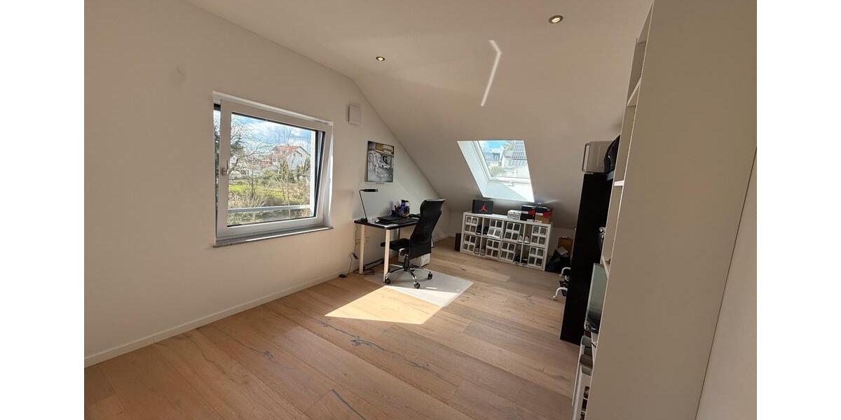 Dachgeschoßwohnung Sinsheim - 3 Zimmer, 87 m&sup2;, 415.000&euro; | Angebot:26921950