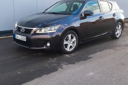 Lexus CT 200h