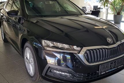 Skoda Octavia 1.724 km 29.950 € Velburg 92355
