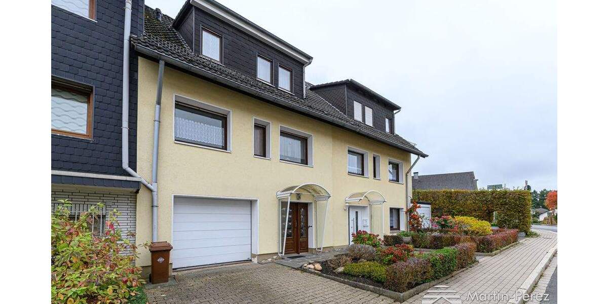 Gemütliches Reihenmittelhaus - Keller - Wintergarten - Garage - 4 zimmer