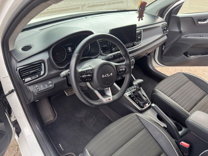 Kia Rio 35.000 km 21.000 € Düsseldorf 40599