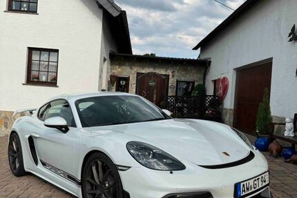 Porsche Cayman 6.495 km 105.700 € Hoffeld 53534