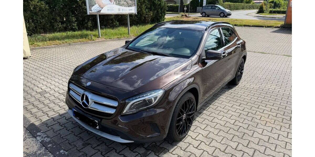 Mercedes-Benz GLA 200 113.403 km 12.000 &euro; Schwielochsee 15913