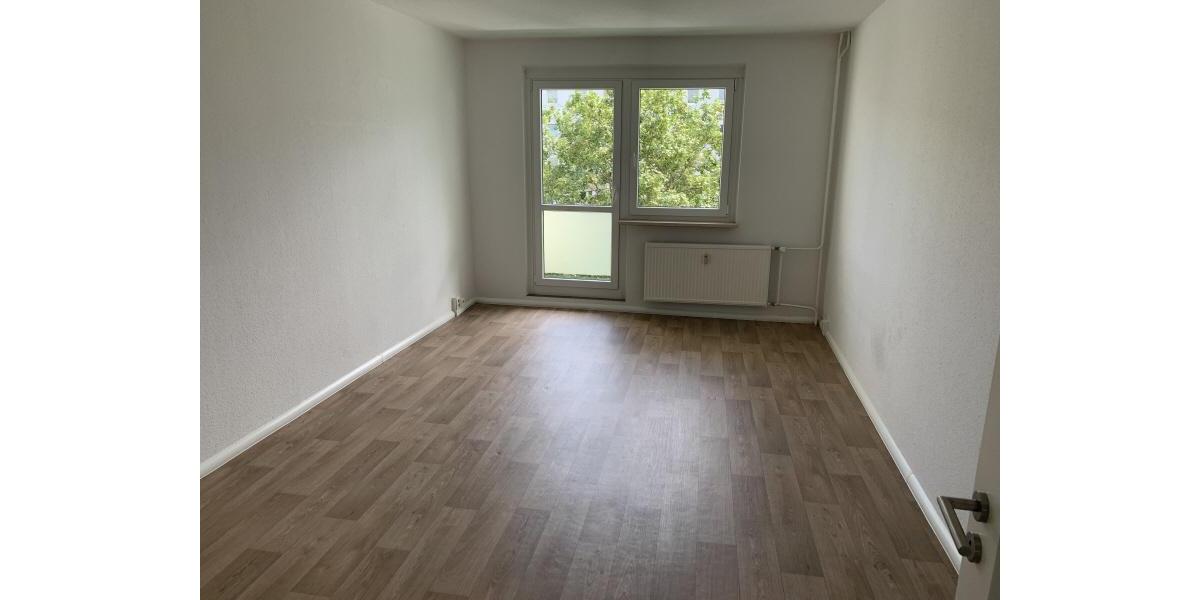 Etagenwohnung Gera Lusan - 5 Zimmer, 107 m&sup2;, 600&euro; | Angebot:26179983
