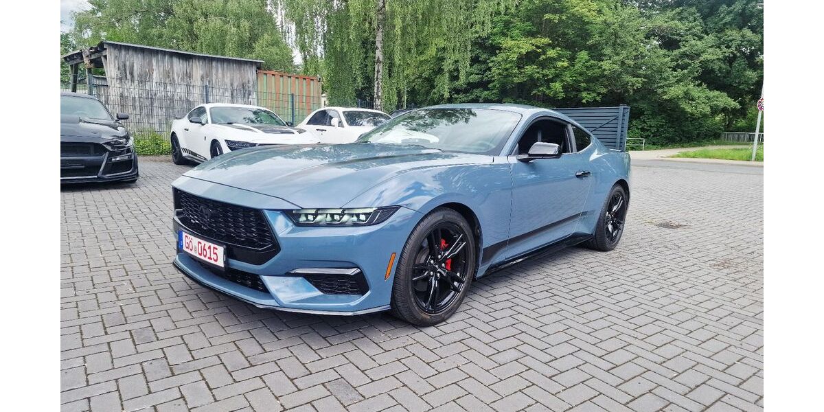 Ford Mustang 23.000 km 34.999 &euro; Northeim 37154