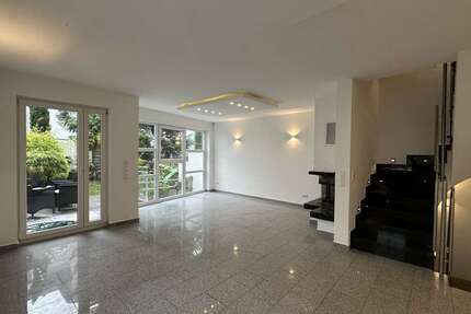 Haus Langen Steinberg - 6 Zimmer, 202 m&sup2;, 2.800&euro; | Angebot:27295804