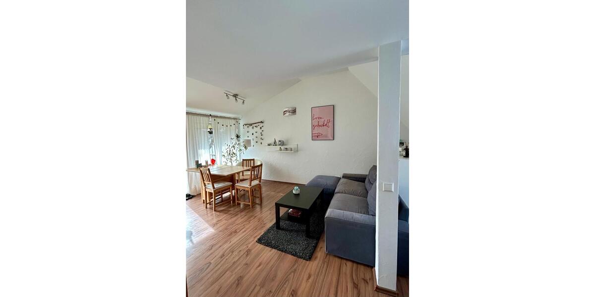 Dachgeschoßwohnung Freiburg im Breisgau Brühl - 2.5 Zimmer, 70 m&sup2;, 1.150&euro; | Angebot:25382964