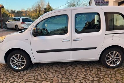 Renault Kangoo 83.886 km 8.950 &euro; Osterweddingen 39171