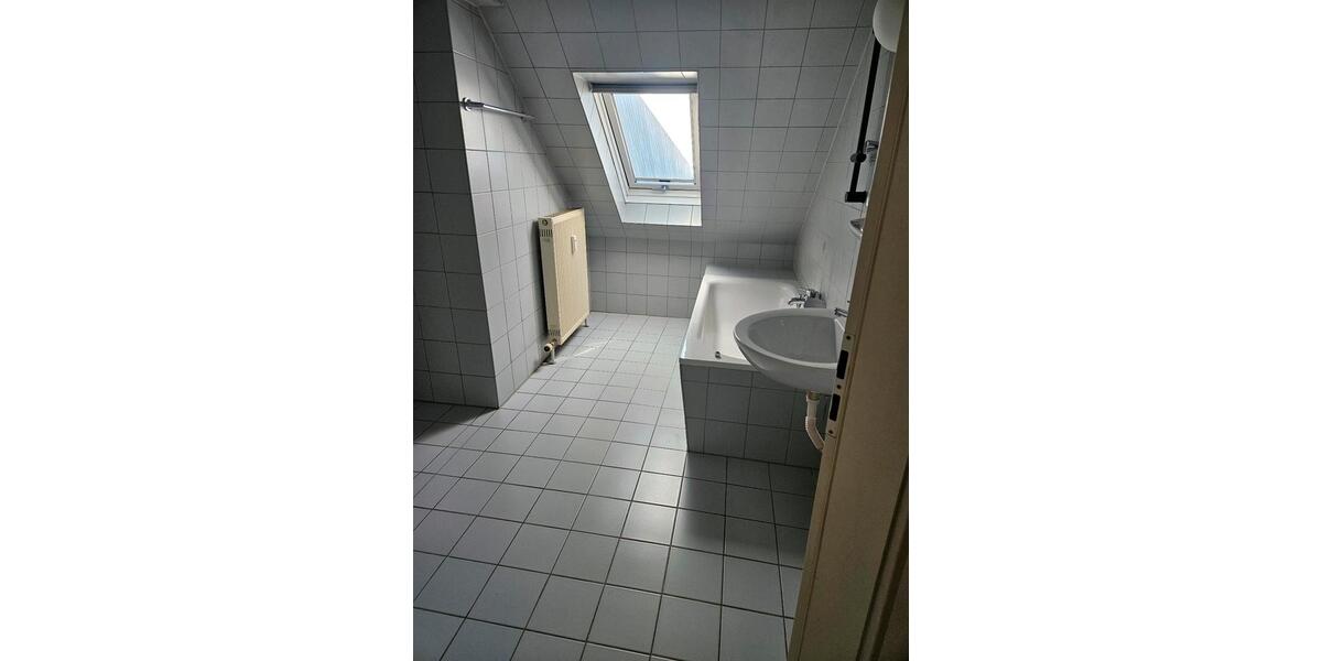 Maisonettenwohnung Thalmassing - 3 Zimmer, 105 m&sup2;, 700&euro; | Angebot:26241910