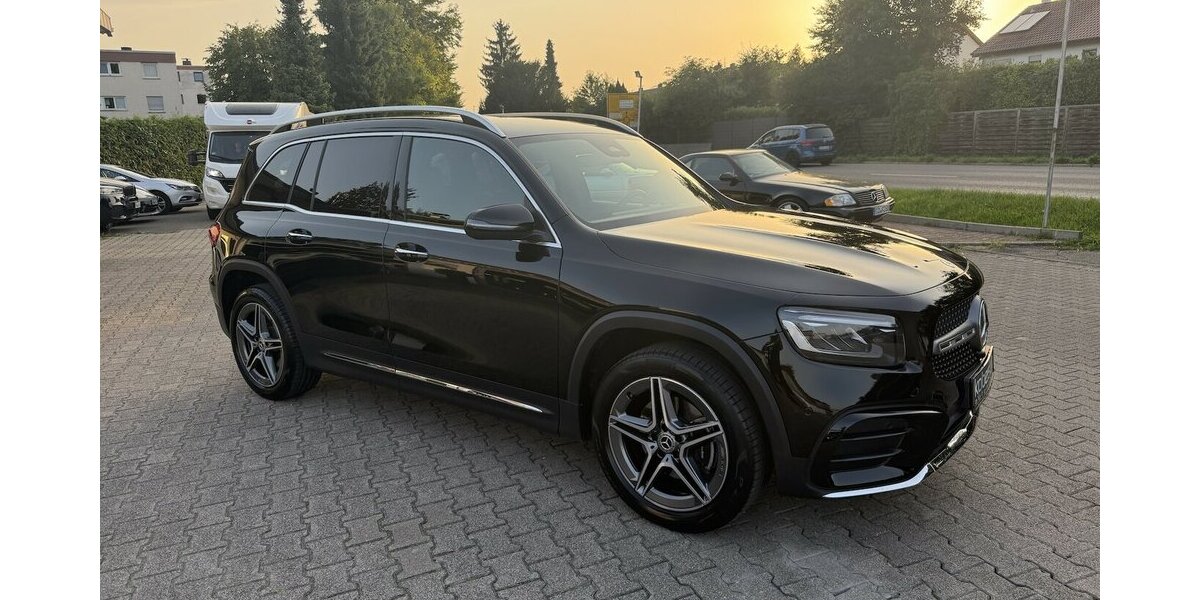 Mercedes-Benz GLB 180 *AMG,7 Sitzer,LED,Navi,MBUX,Kamera * 29.000 km 37.850 € Schorndorf 73614