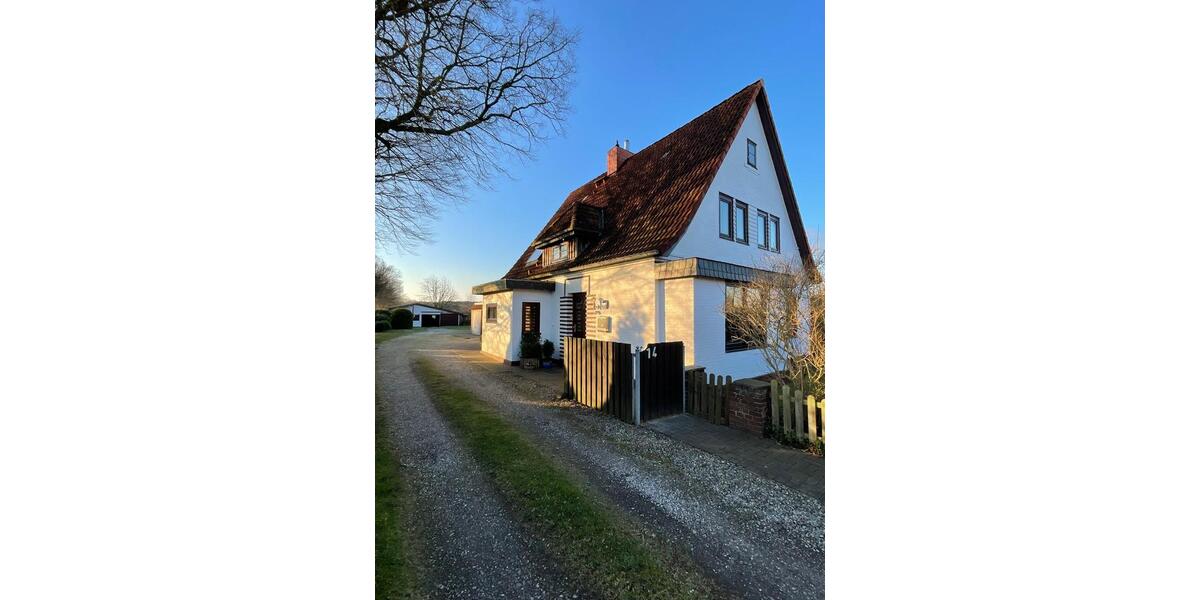 Einfamilienhaus Tellingstedt - 8 Zimmer, 140 m&sup2;, 335.000&euro; | Angebot:26414466