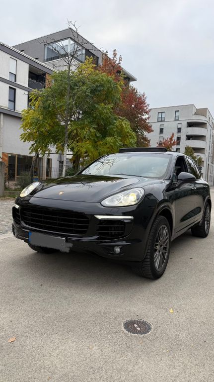 Porsche Cayenne 127.000 km 45.990 € Karlsruhe 76139