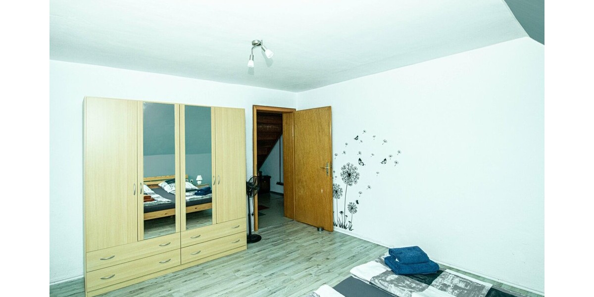 Vielseitiges Mehrfamilienhaus in Furth im Wald - Mehrfamilienhaus, Wohnhaus Furth im Wald | Angebot:27315678