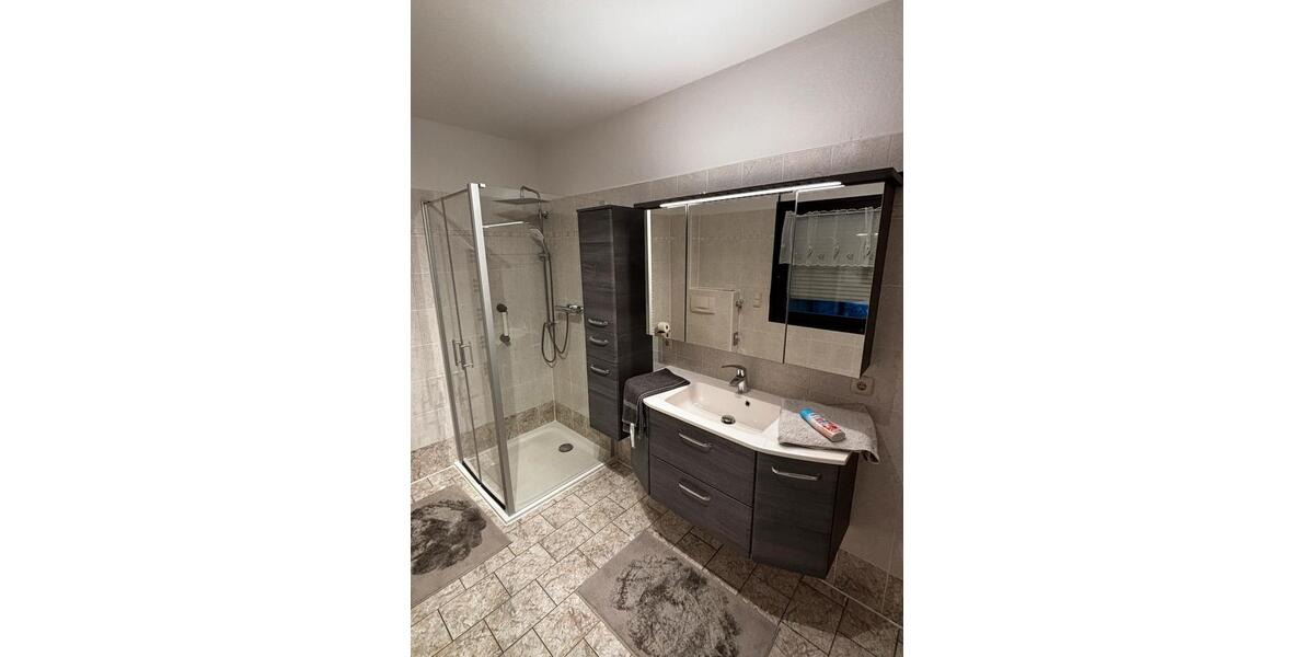 Villa Plauen Altstadt - 4 Zimmer, 140 m&sup2;, 200&euro; | Angebot:25920829