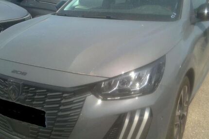 Peugeot 208 18.810 km 15.480 € Rüsselsheim 65428