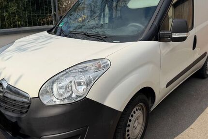 Opel Combo 100.000 km 3.999 &euro; München 81829