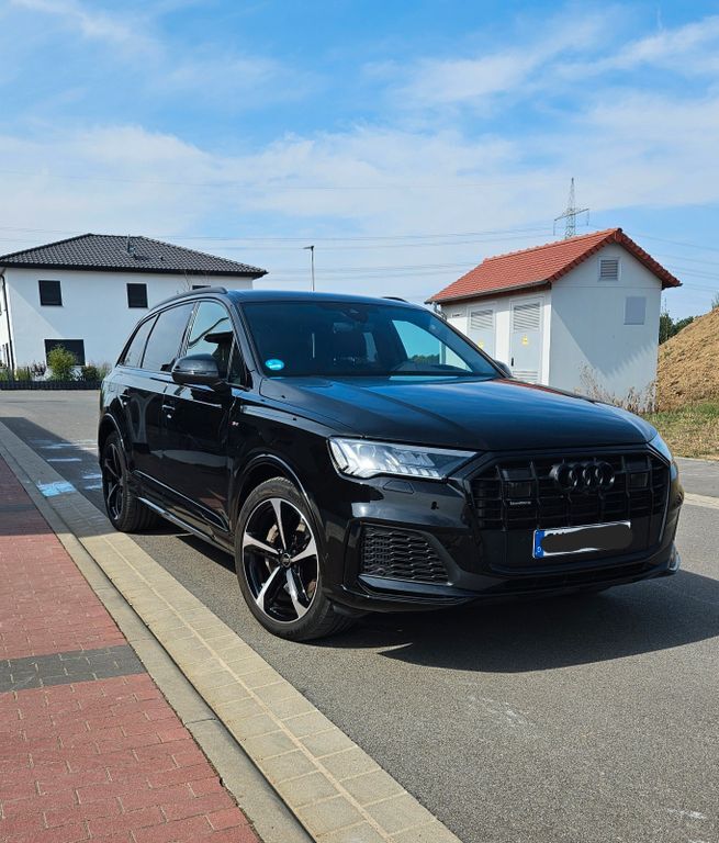 Q7