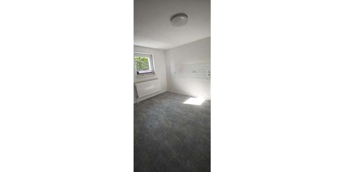 Erdgeschoßwohnung Grimmen - 2 Zimmer, 75 m&sup2;, 550&euro; | Angebot:26226483