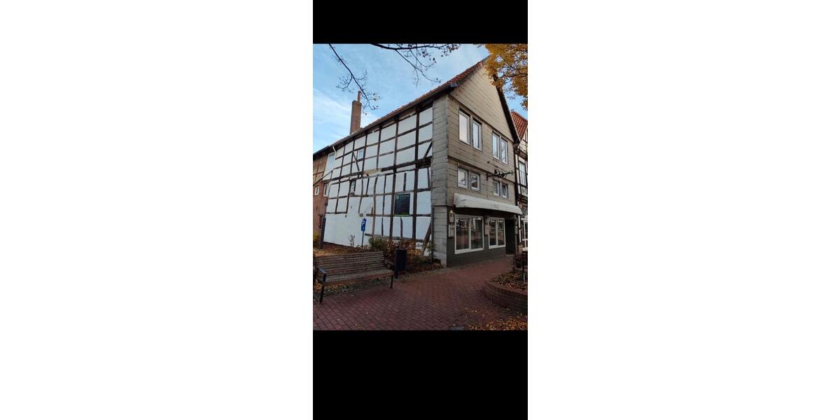 Einfamilienhaus Bad Münder am Deister - 10 Zimmer, 213 m&sup2;, 109.000&euro; | Angebot:26722765