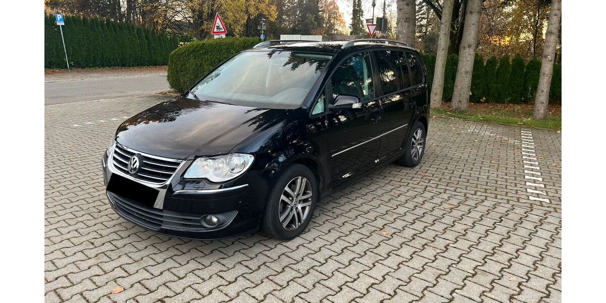 VW Touran 243.500 km 3.890 &euro; Bad Wurzach 88410