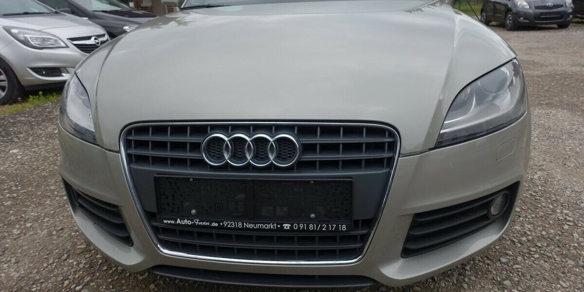 Audi TT 2.0 TFSI Roadster Navi+ Bi-Xenon el. Windschott 179.800 km 8.950 &euro; Neumarkt/OPf 92318