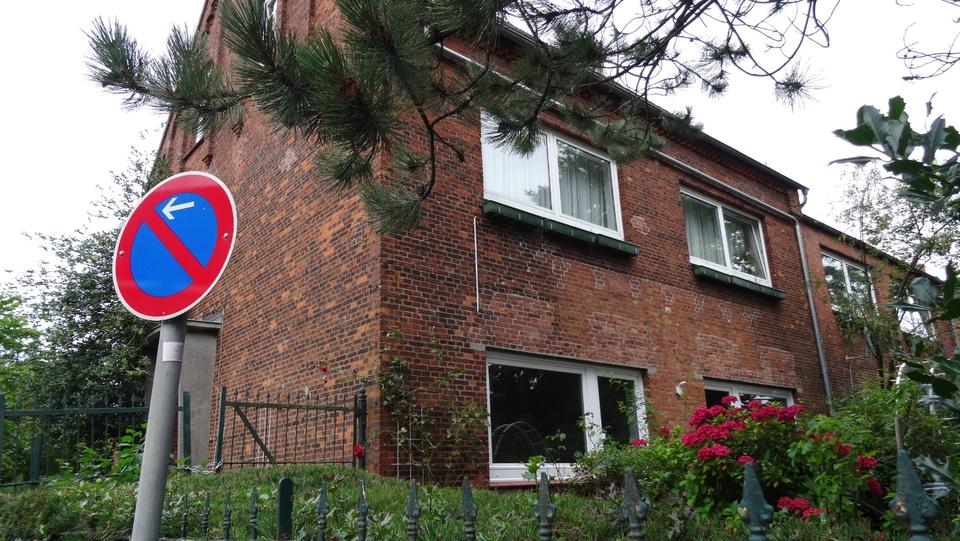 2Zi. OG-Whg., 82 m2, PKW Stellplatz, in zentraler Lage 2 zimmer