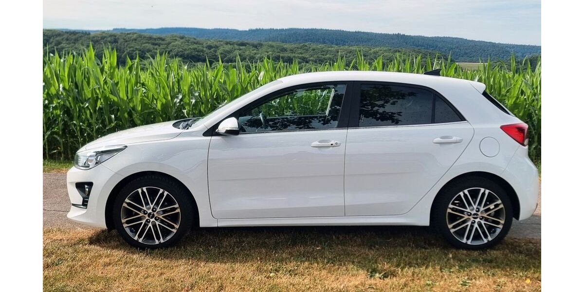 Kia Rio 27.110 km 14.700 &euro; Aachen 52072