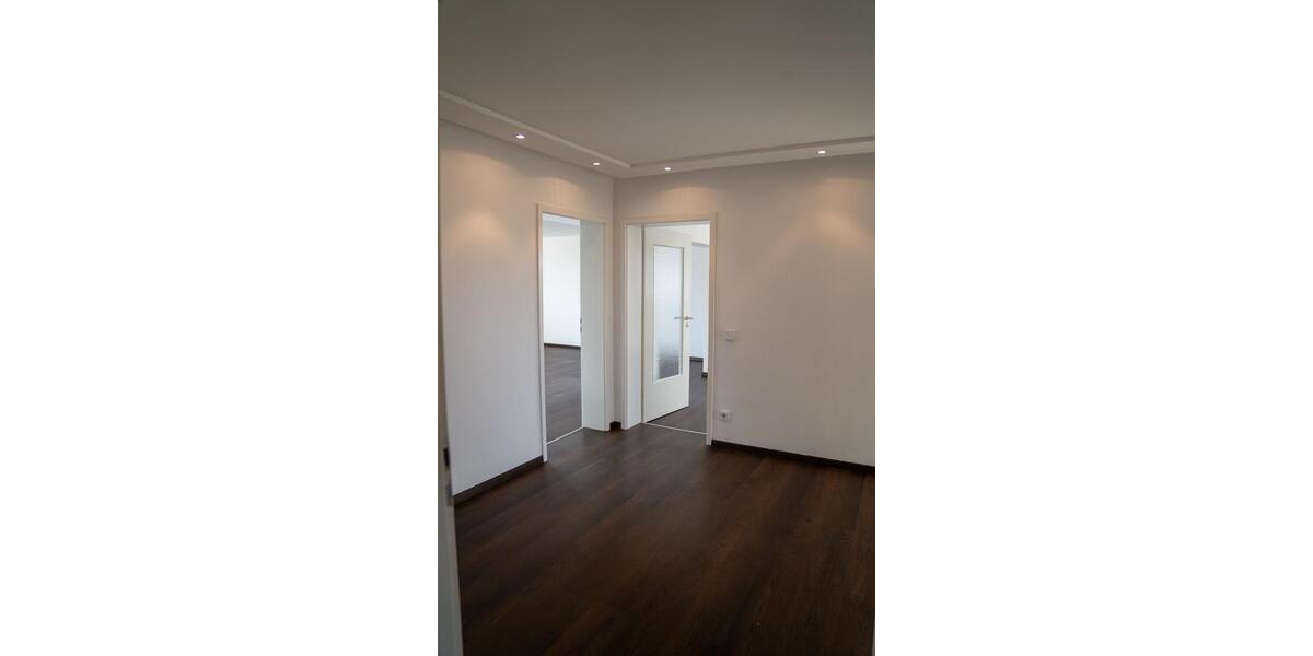 Etagenwohnung Regensburg Galgenberg - 5 Zimmer, 119 m&sup2;, 1.940&euro; | Angebot:25881477