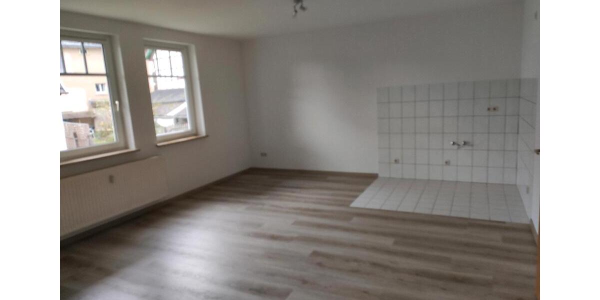 Hochparterre Schmalkalden - 1 Zimmer, 44 m&sup2;, 438&euro; | Angebot:26612250