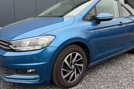 VW Touran 71.400 km 19.290 &euro; Braunschweig 38110