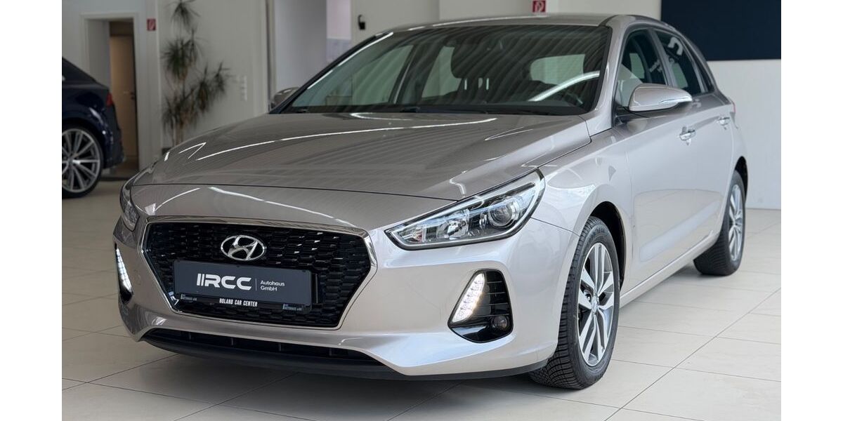 Hyundai i30 38.518 km 16.940 &euro; Stuhr 28816