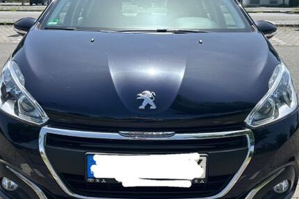 Peugeot 208 117.000 km 5.450 &euro; Neuss 41464