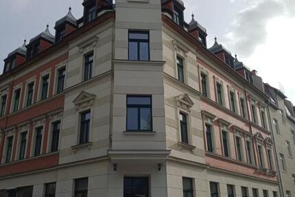 Alt-Paunsdorf+3Raumdachgeschoss+neu renoviert+Bad-Wanne Dusche