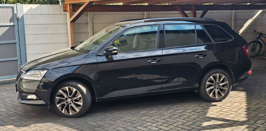 Skoda Fabia 48.000 km 15.700 &euro; Teutschenthal 06179