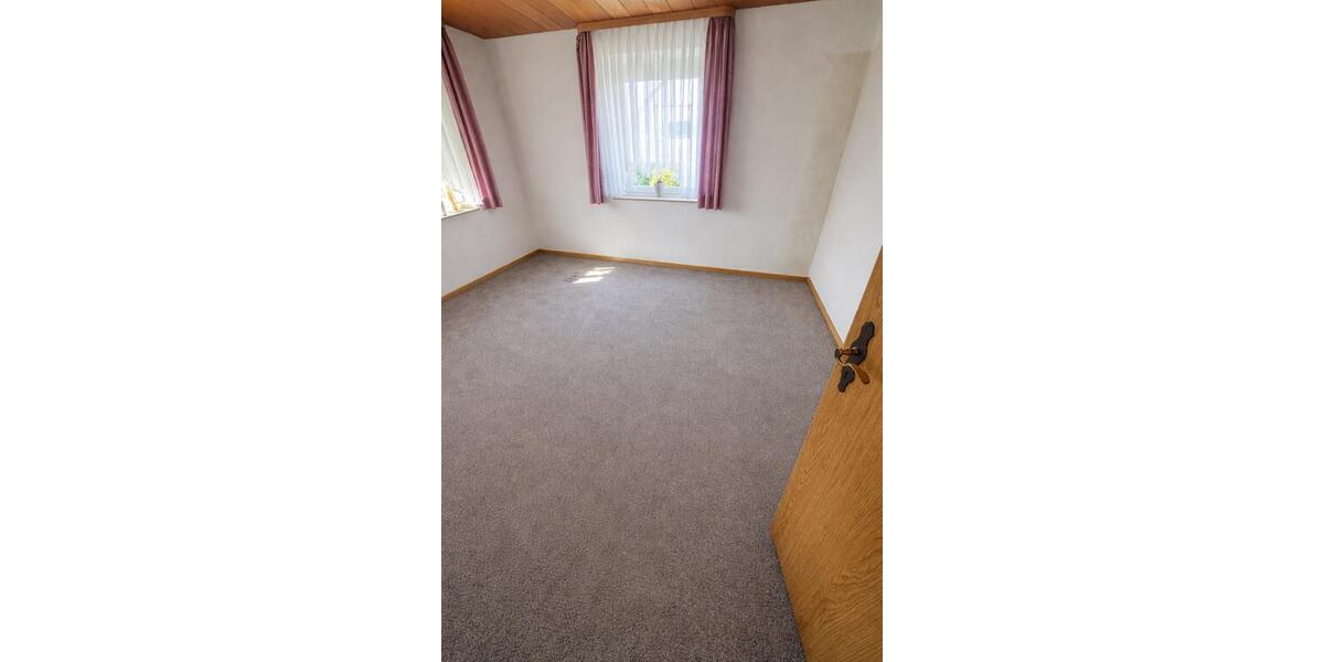 Einfamilienhaus Wemding - 7 Zimmer, 130 m&sup2;, 299.000&euro; | Angebot:25972206