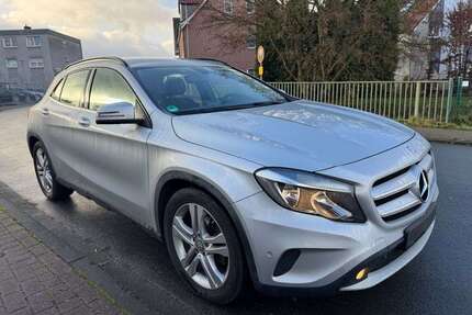 Mercedes GLA 220