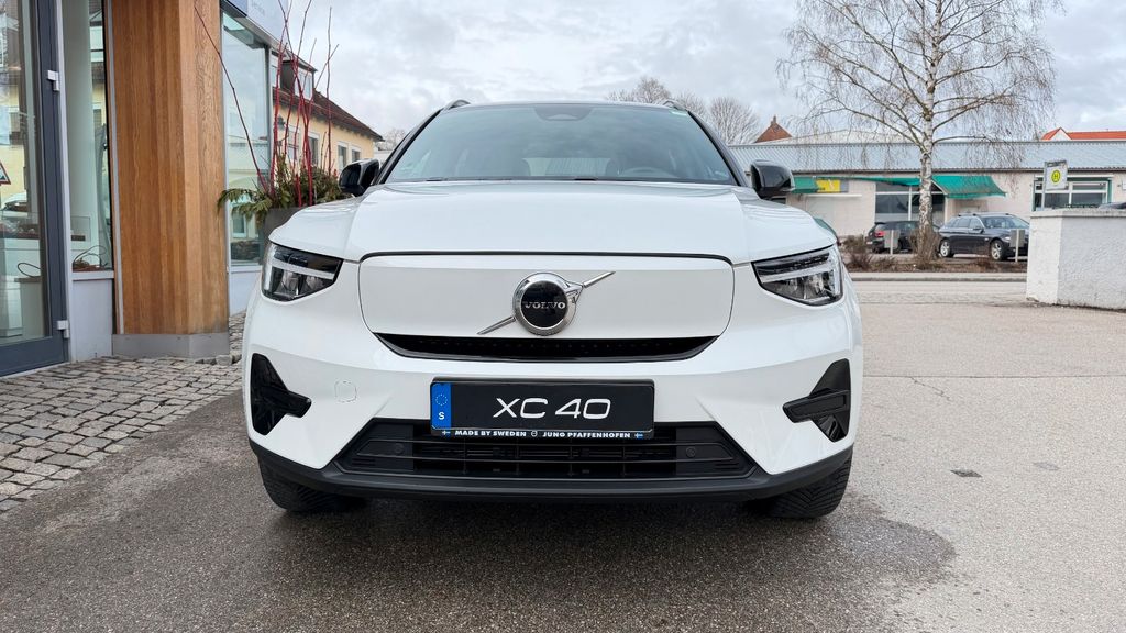 Volvo XC40 7.813 km 44.900 &euro; Pfaffenhofen 85276