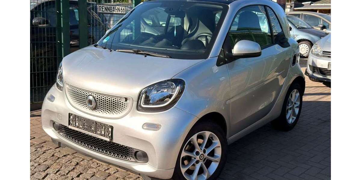 Smart forTwo 99.583 km 10.900 &euro; Berlin 13086